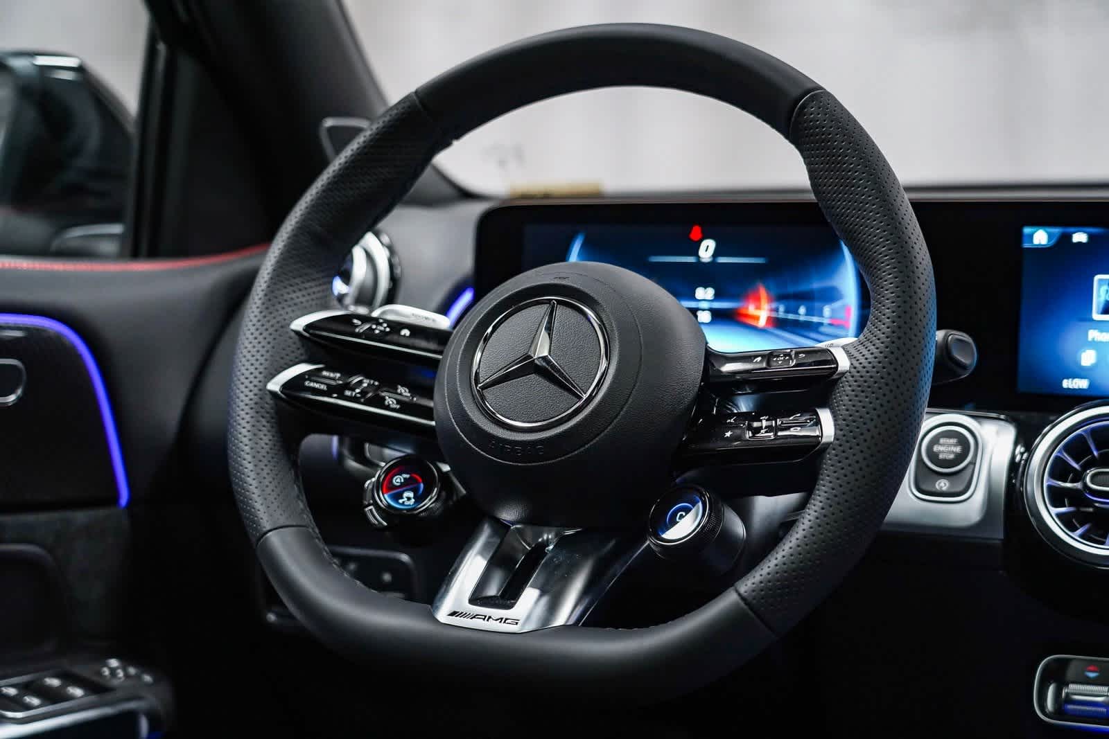 Thumbnail: 2025 Mercedes-Benz GLB - 15