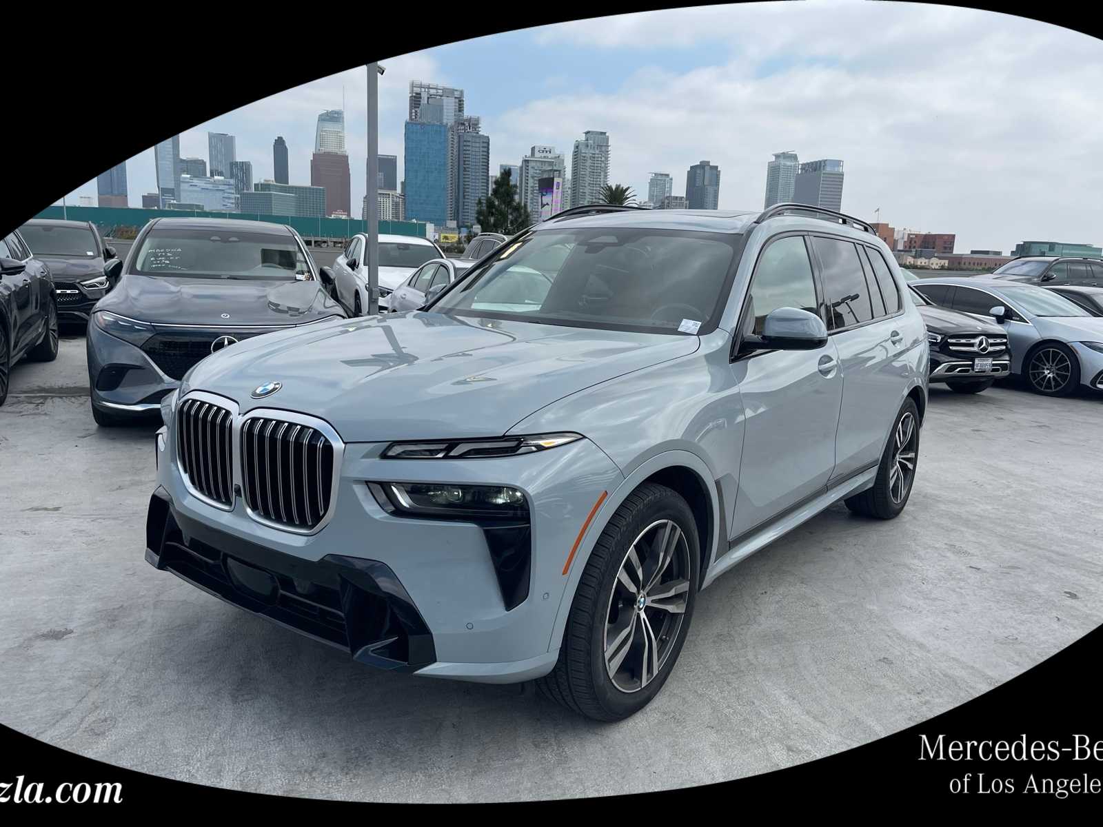Thumbnail: 2024 BMW X7 - 1