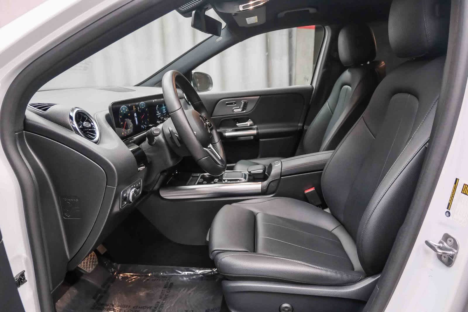 Thumbnail: 2023 Mercedes-Benz GLA - 20