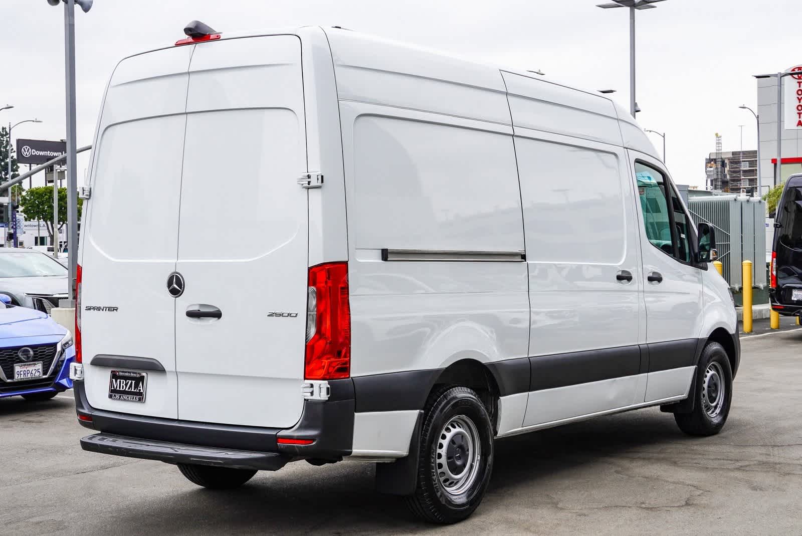 2023 Mercedes-Benz Sprinter 2500 4
