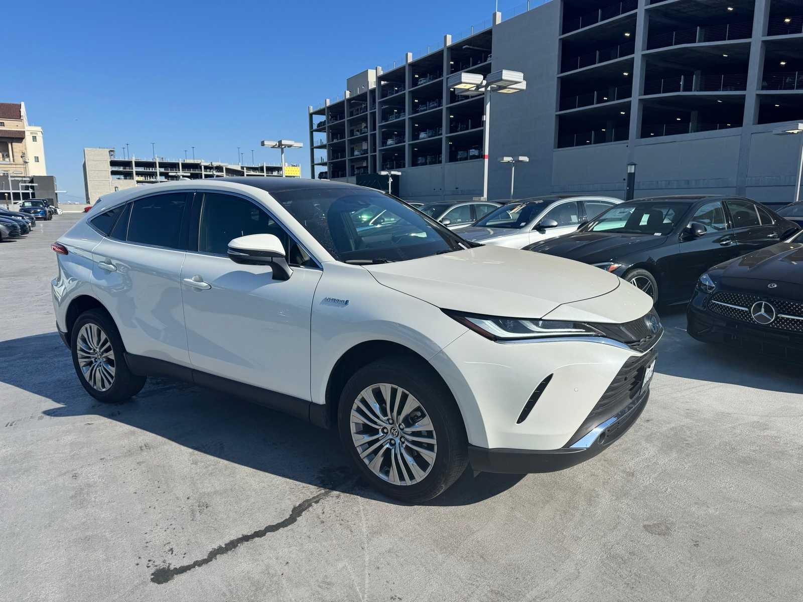 Thumbnail: 2021 Toyota Venza - 2