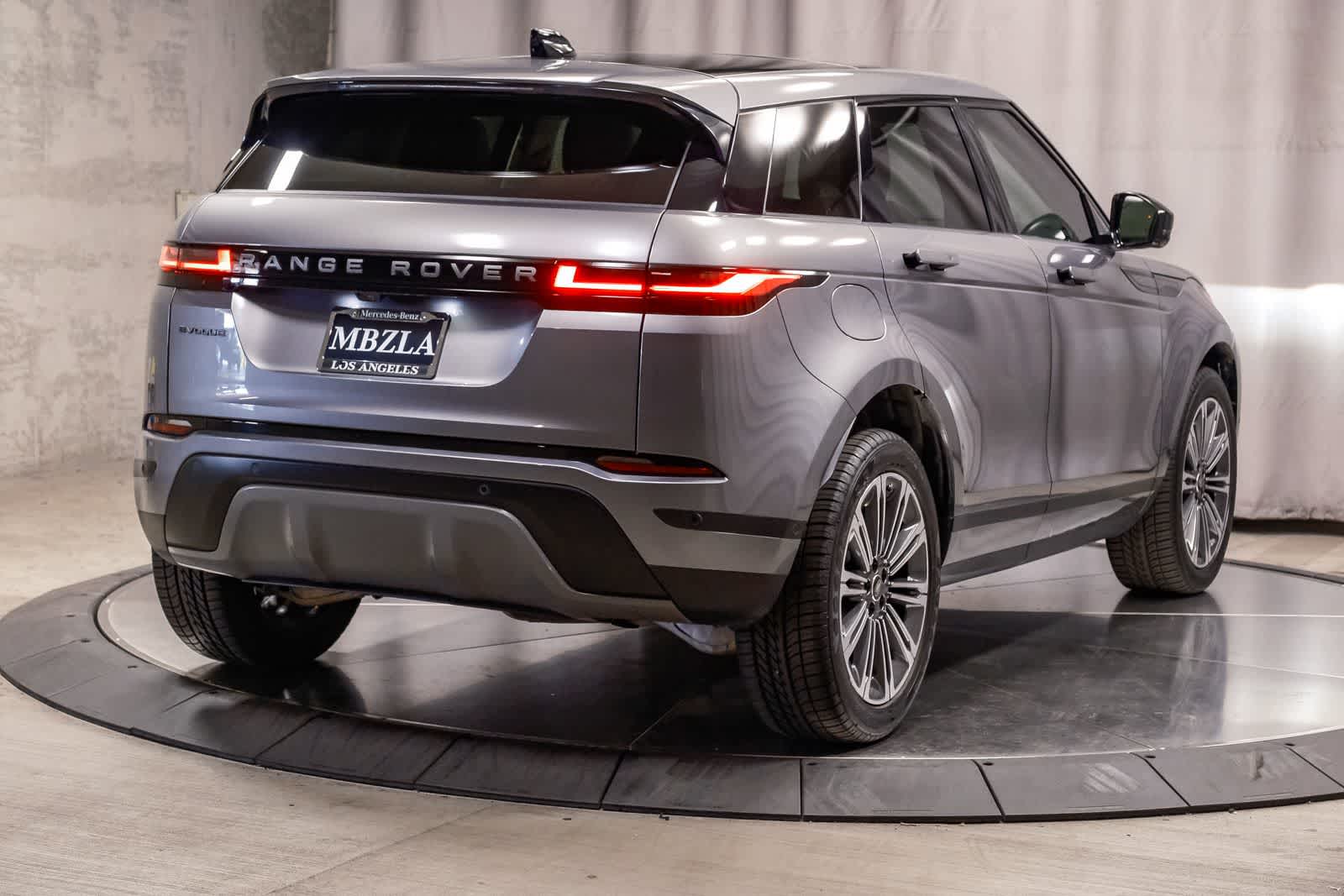 Thumbnail: 2025 Land Rover Range Rover Evoque - 4