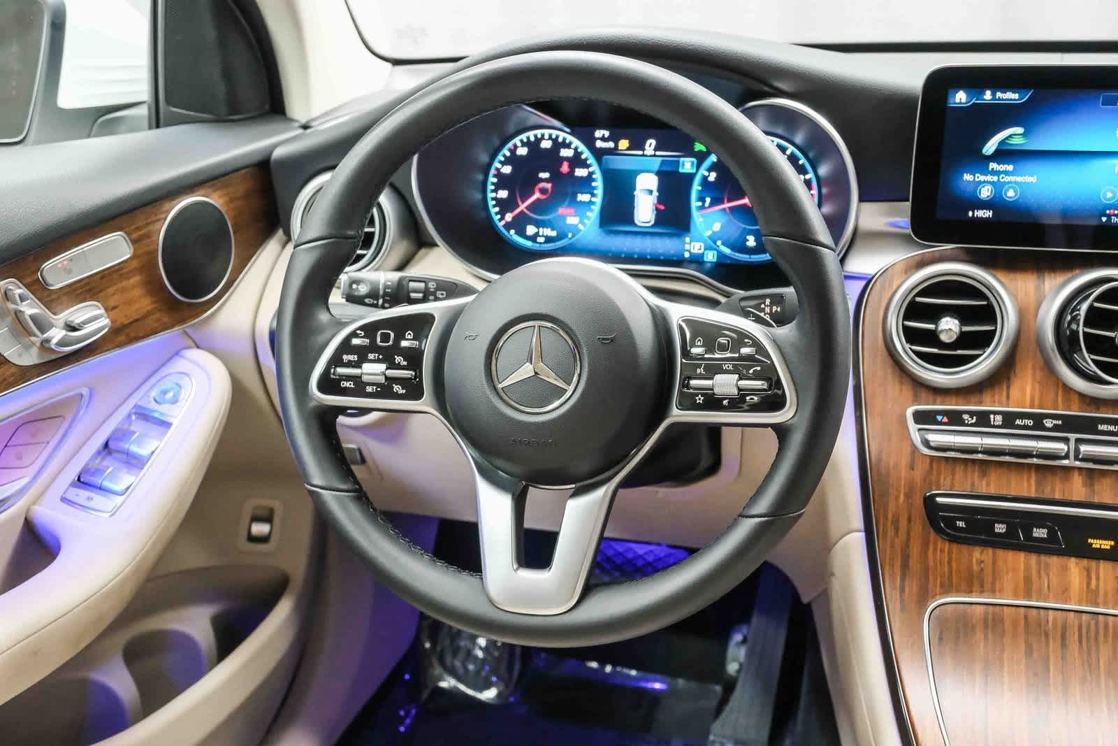 Thumbnail: 2022 Mercedes-Benz GLC - 16