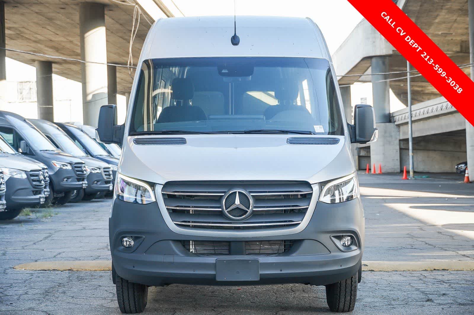 Thumbnail: 2024 Mercedes-Benz Sprinter - 11