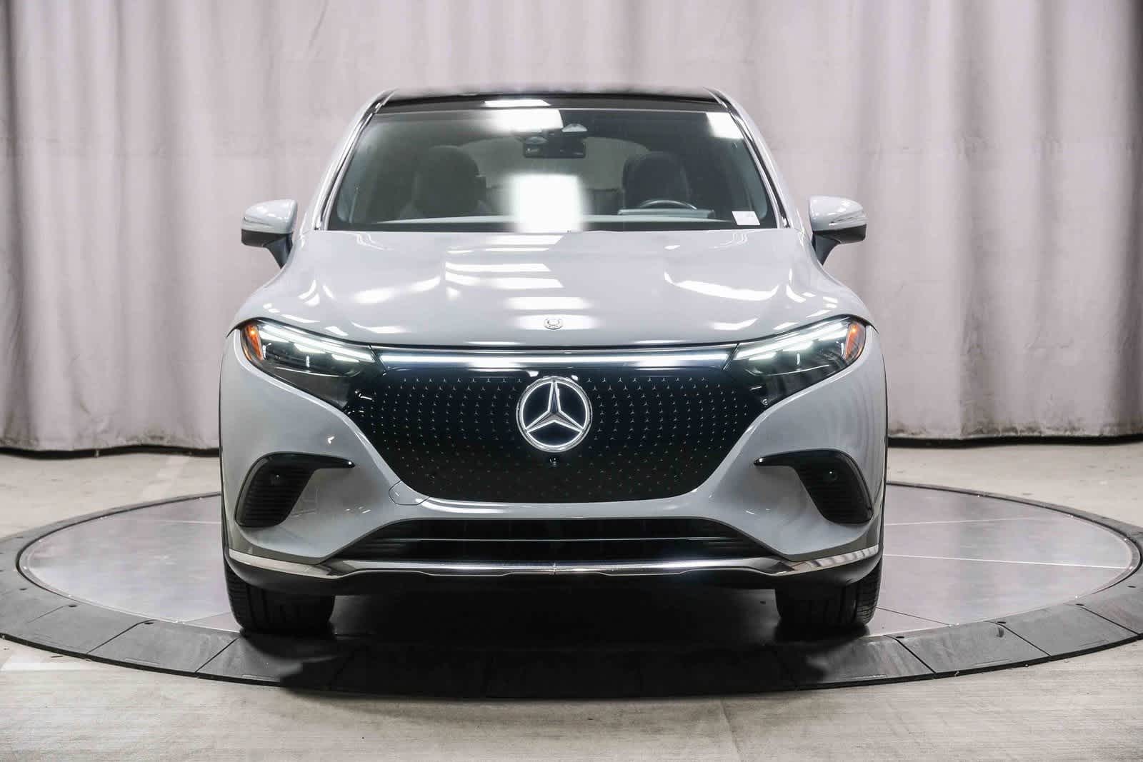 Thumbnail: 2023 Mercedes-Benz EQS - 6