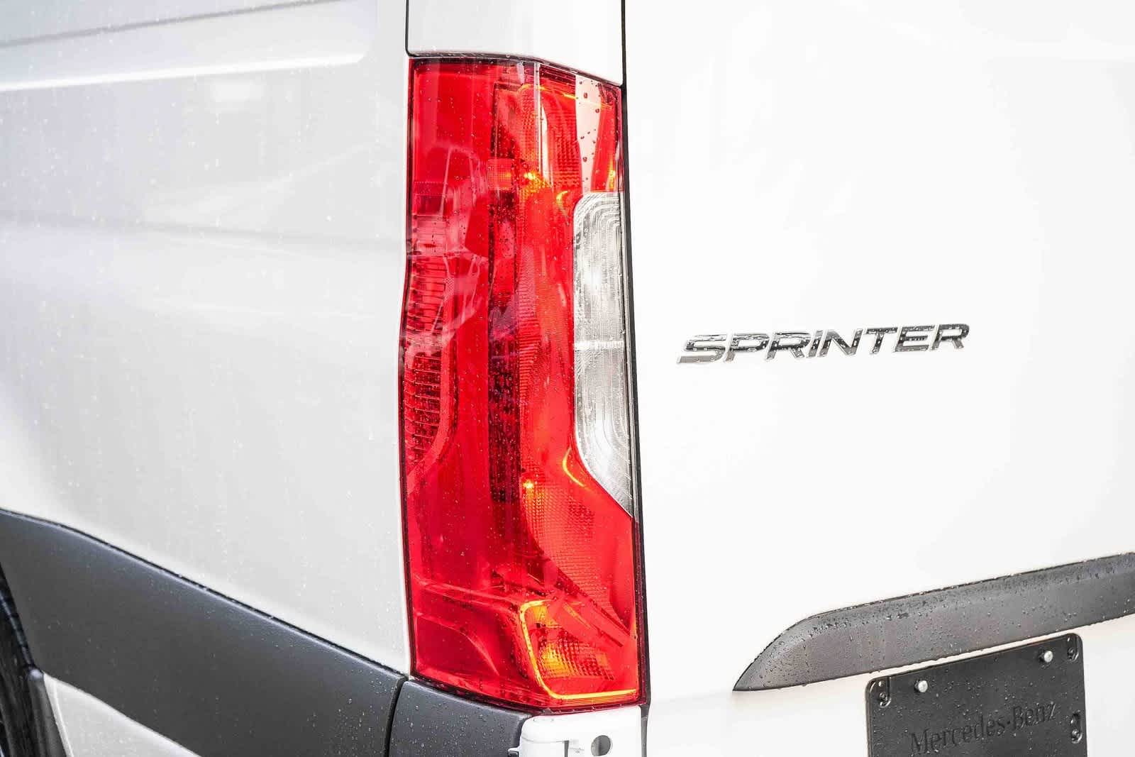 Thumbnail: 2026 Mercedes-Benz Sprinter - 9