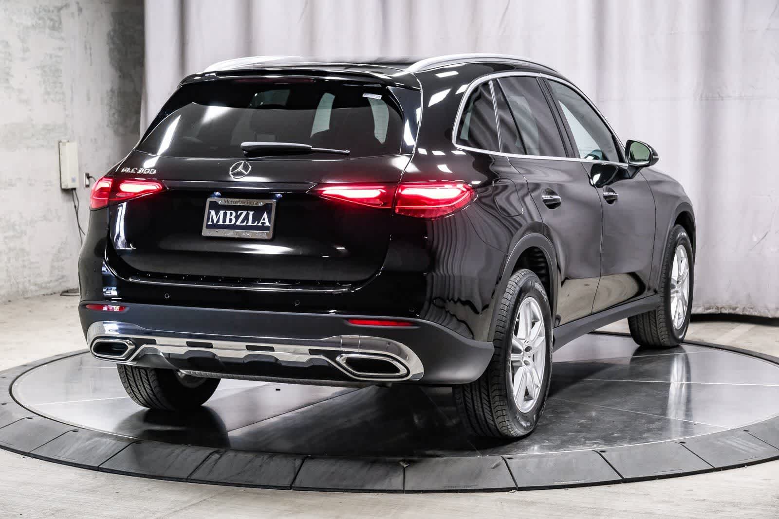 Thumbnail: 2026 Mercedes-Benz GLC - 4