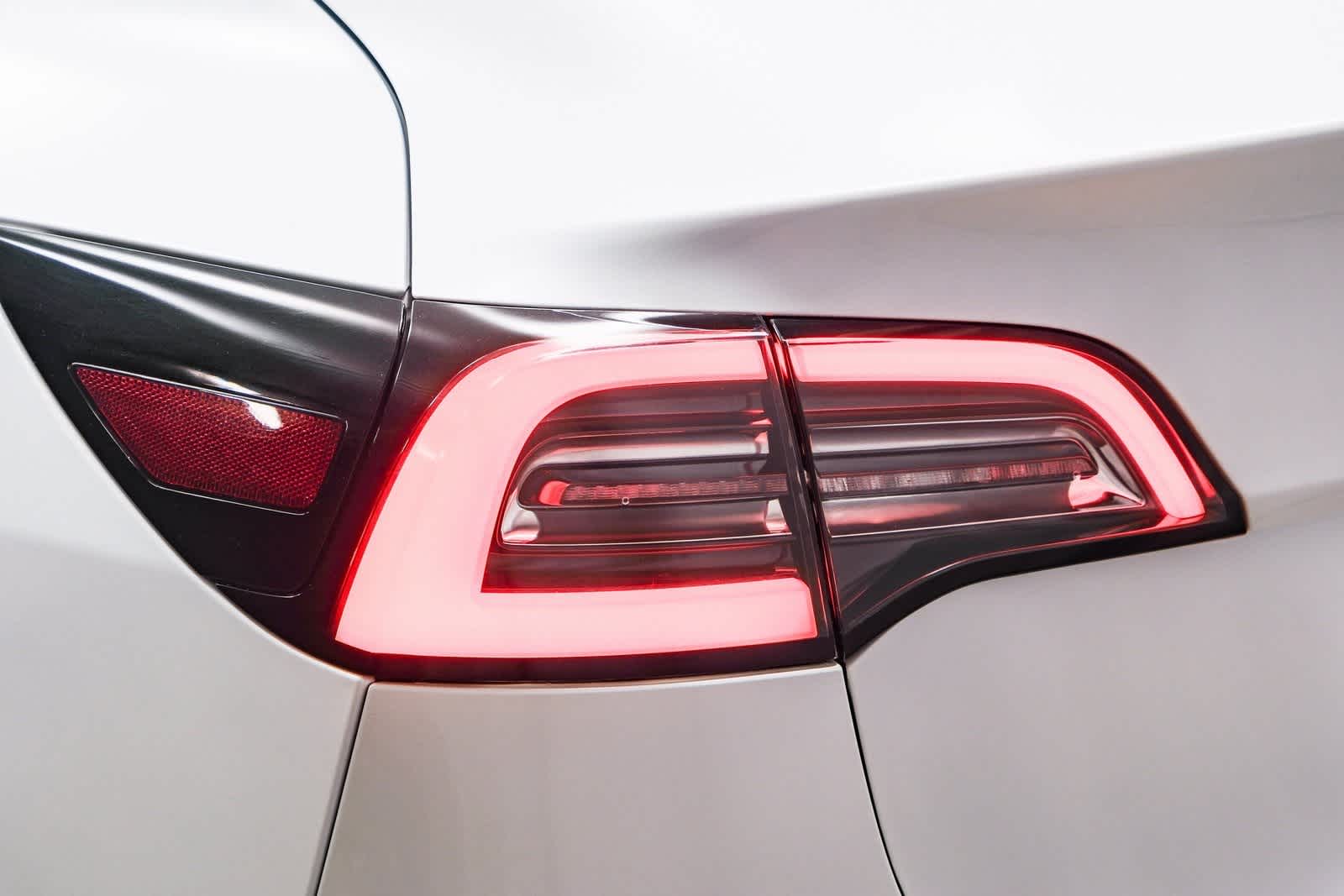 Thumbnail: 2020 Tesla Model 3 - 7
