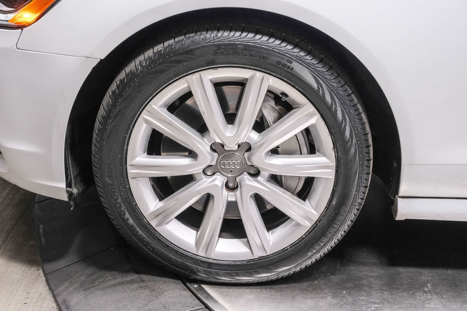 Thumbnail: 2012 Audi A6 - 10