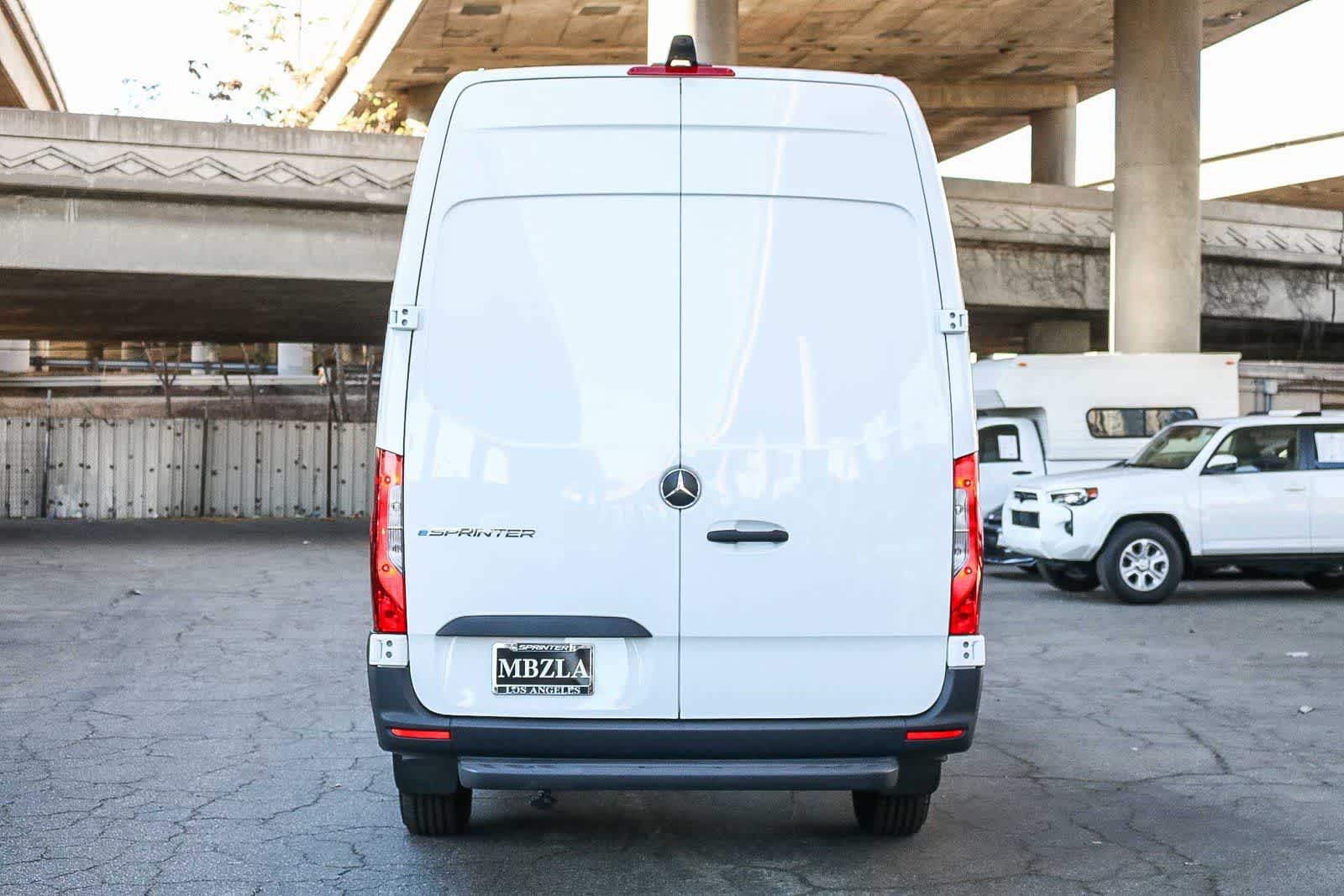 Thumbnail: 2024 Mercedes-Benz eSprinter - 7