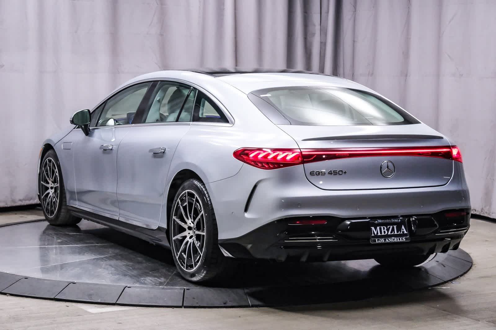 Thumbnail: 2022 Mercedes-Benz EQS - 2