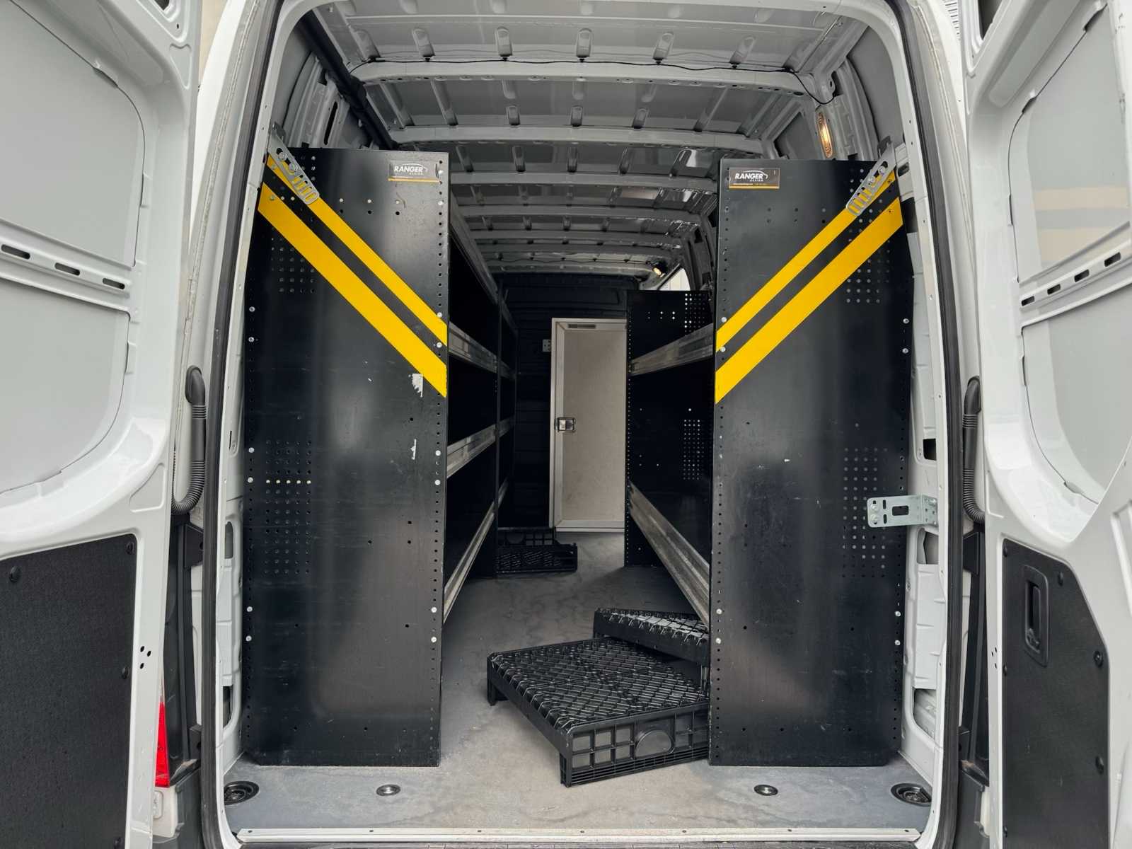 Thumbnail: 2022 Mercedes-Benz Sprinter - 9