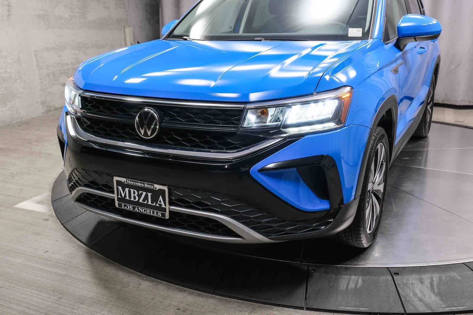 Thumbnail: 2022 Volkswagen Taos - 10