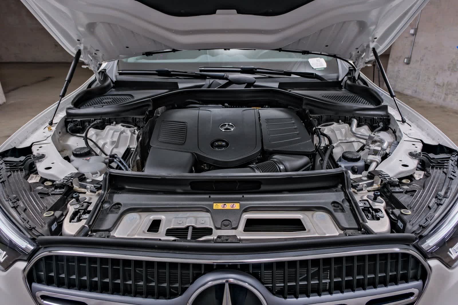 Thumbnail: 2025 Mercedes-Benz GLC - 25