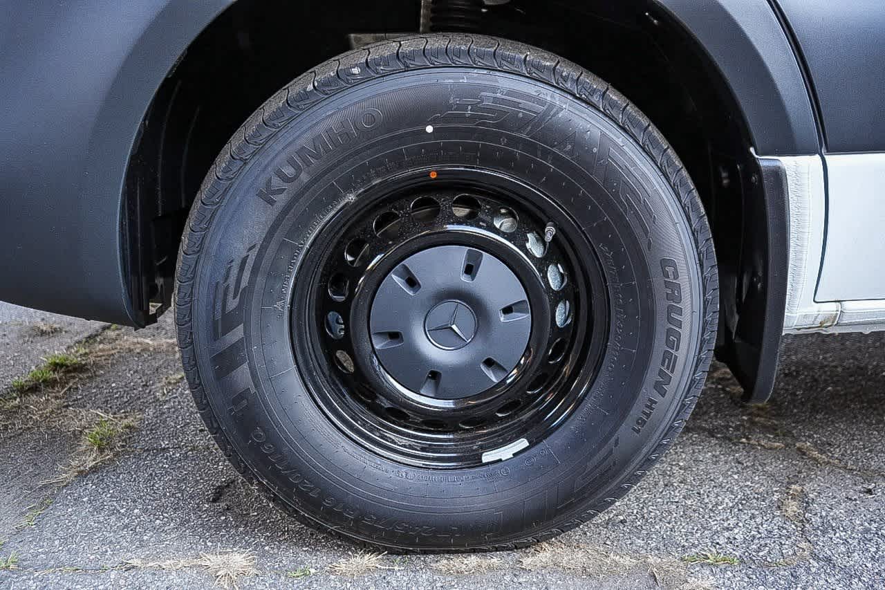 Thumbnail: 2026 Mercedes-Benz Sprinter - 11