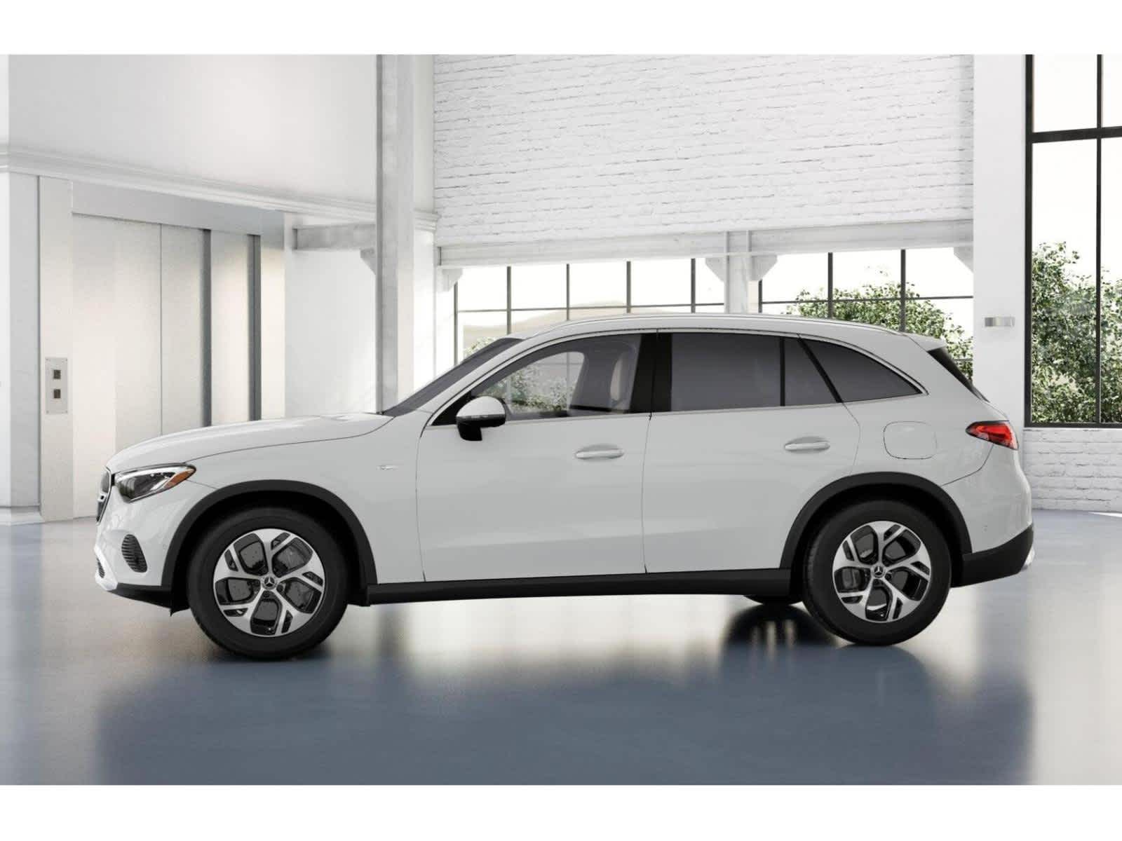 Thumbnail: 2025 Mercedes-Benz GLC - 34