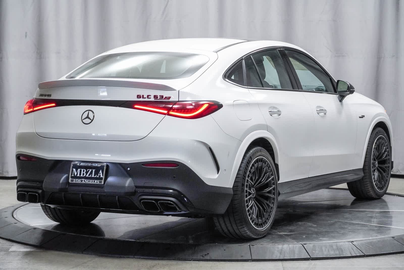 Thumbnail: 2025 Mercedes-Benz GL-Class - 4