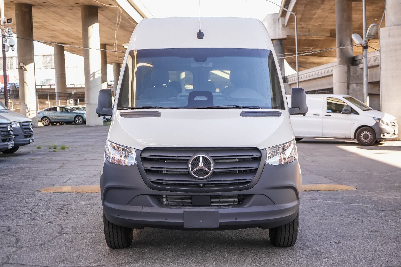 Thumbnail: 2026 Mercedes-Benz Sprinter - 2