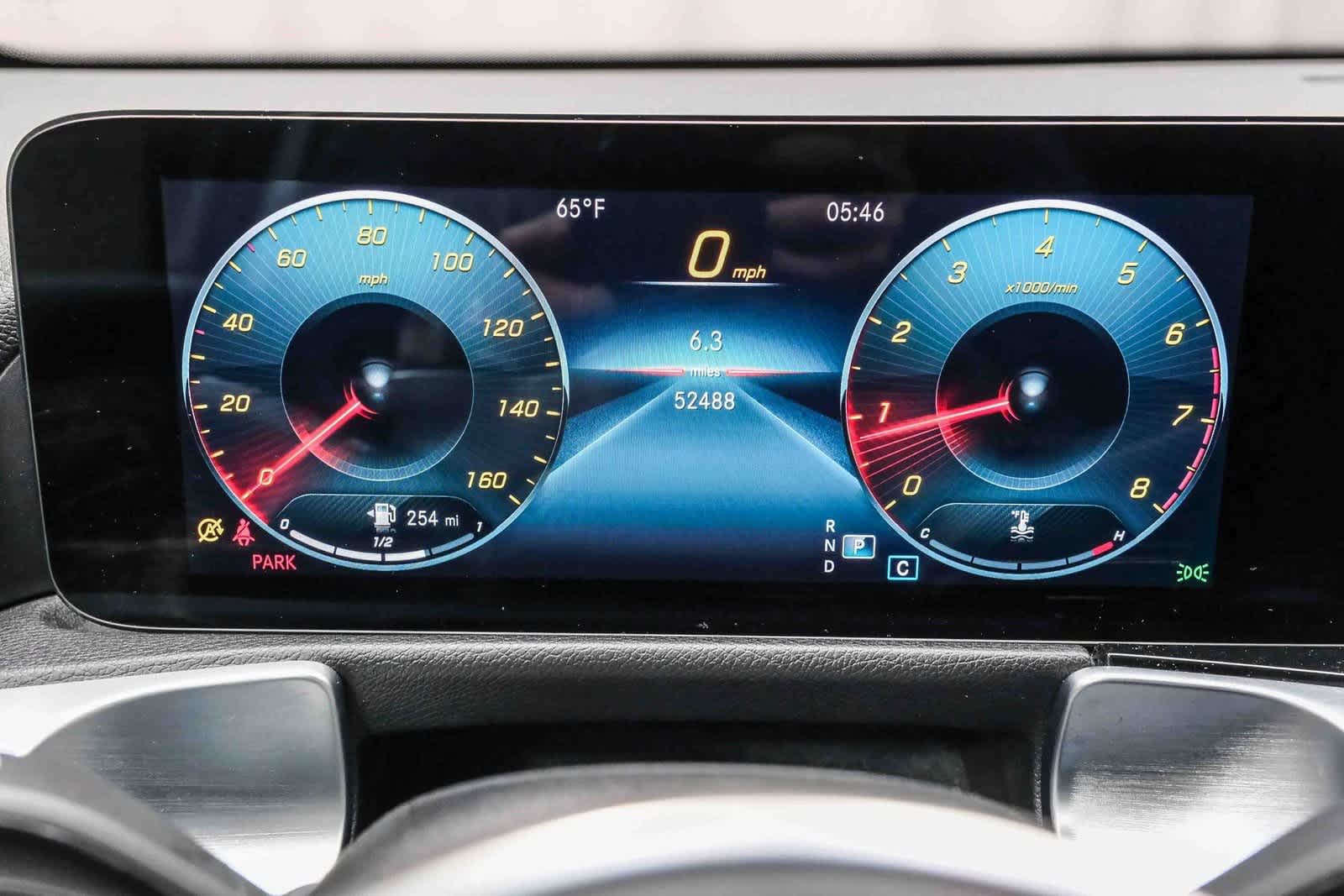 Thumbnail: 2022 Mercedes-Benz GLB - 22