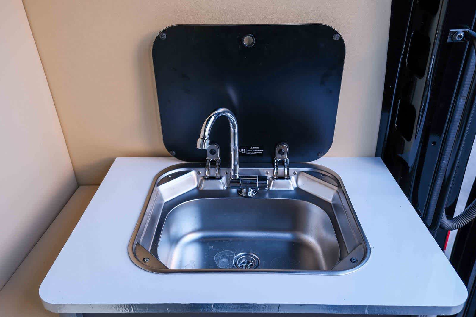 Thumbnail: 2024 Mercedes-Benz Sprinter - 38