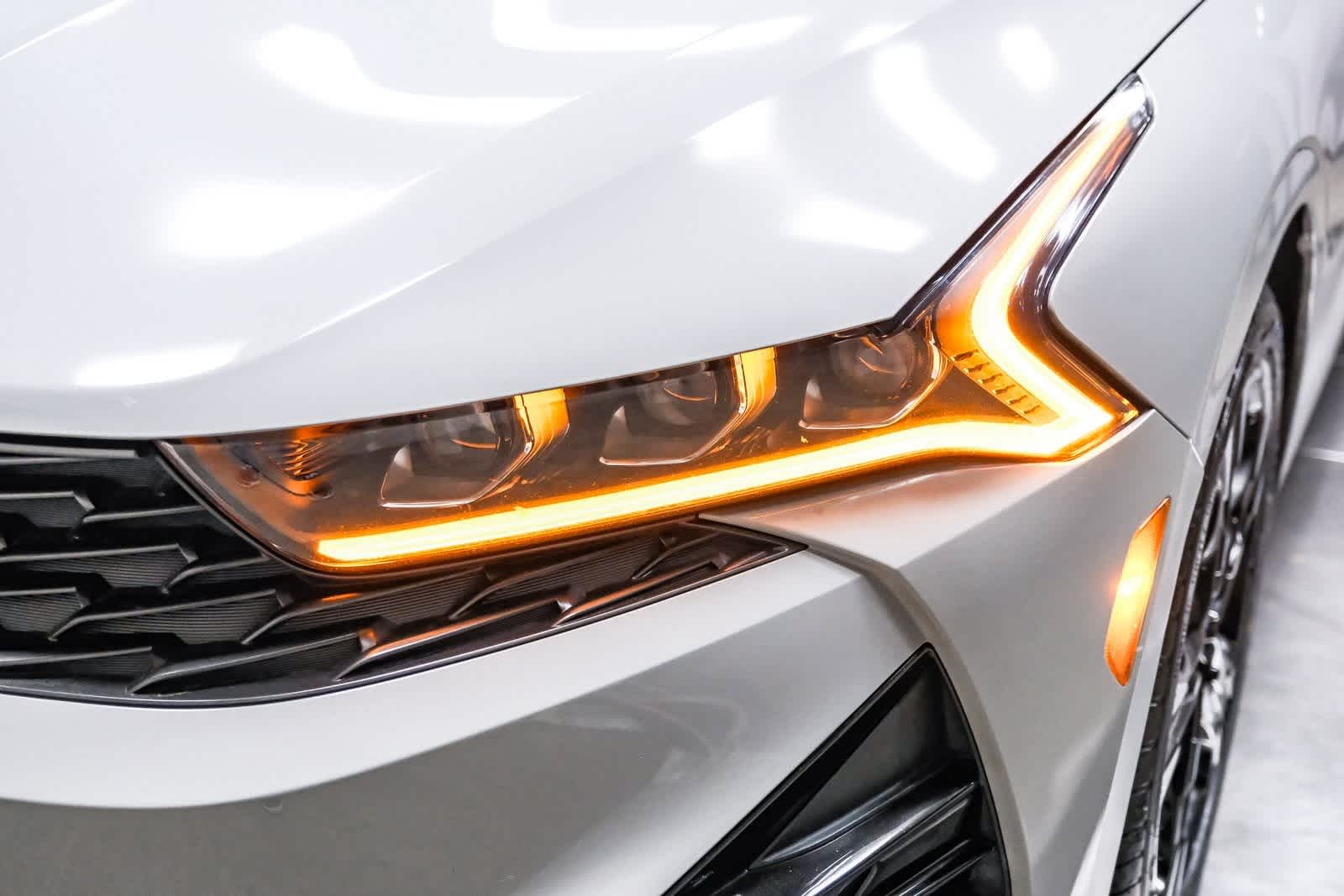 Thumbnail: 2023 Kia K5 - 11