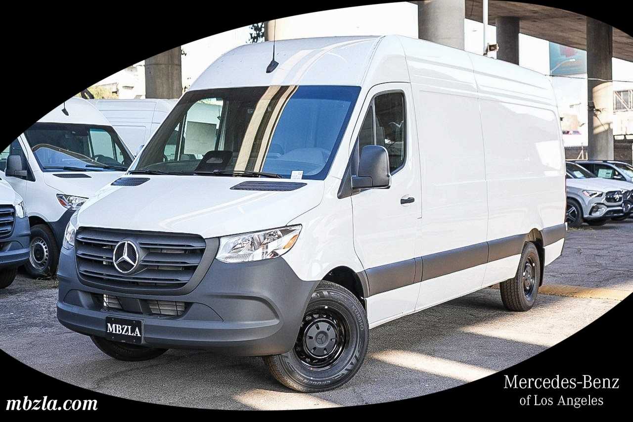 Thumbnail: 2026 Mercedes-Benz Sprinter - 1