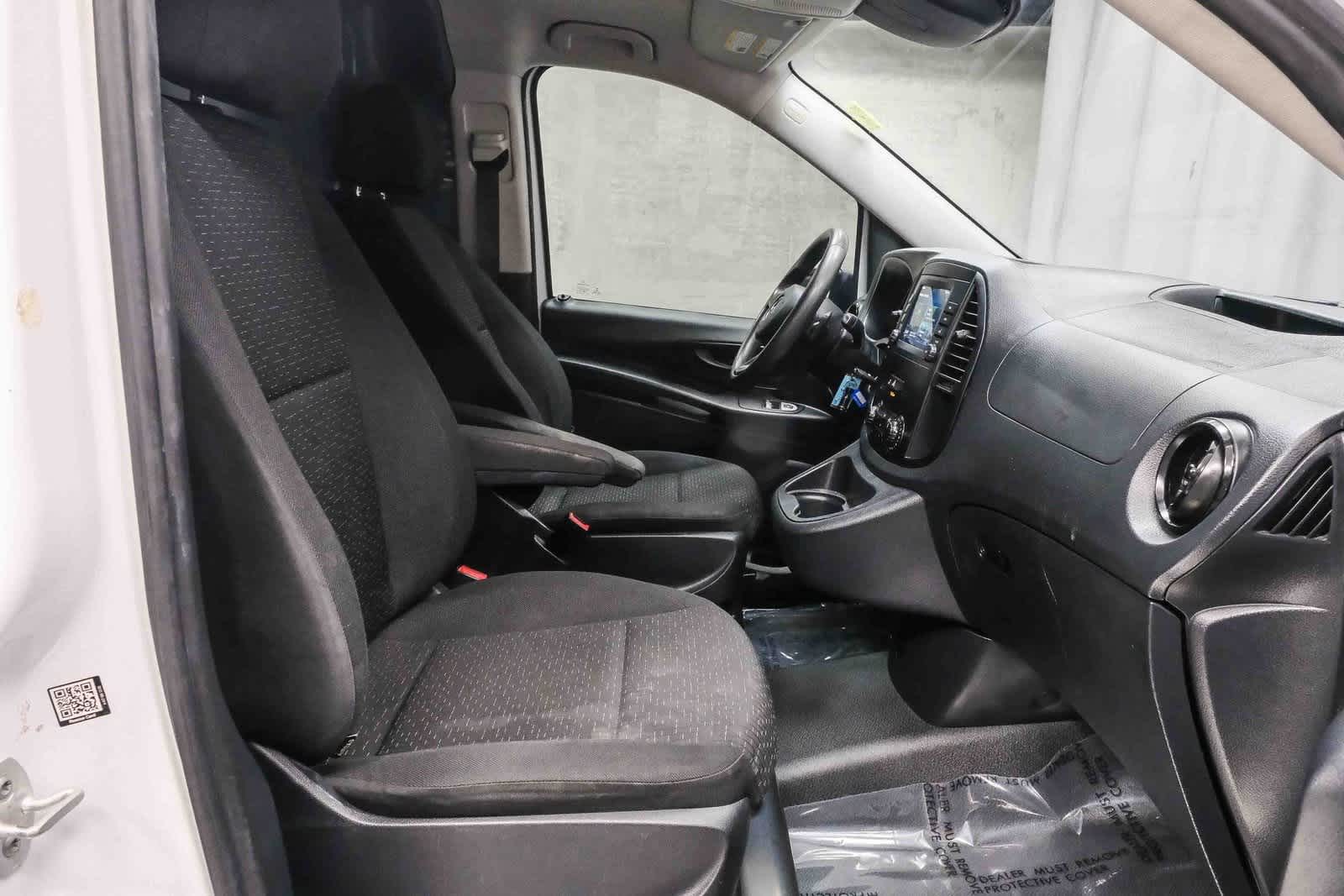 Thumbnail: 2022 Mercedes-Benz Metris - 13