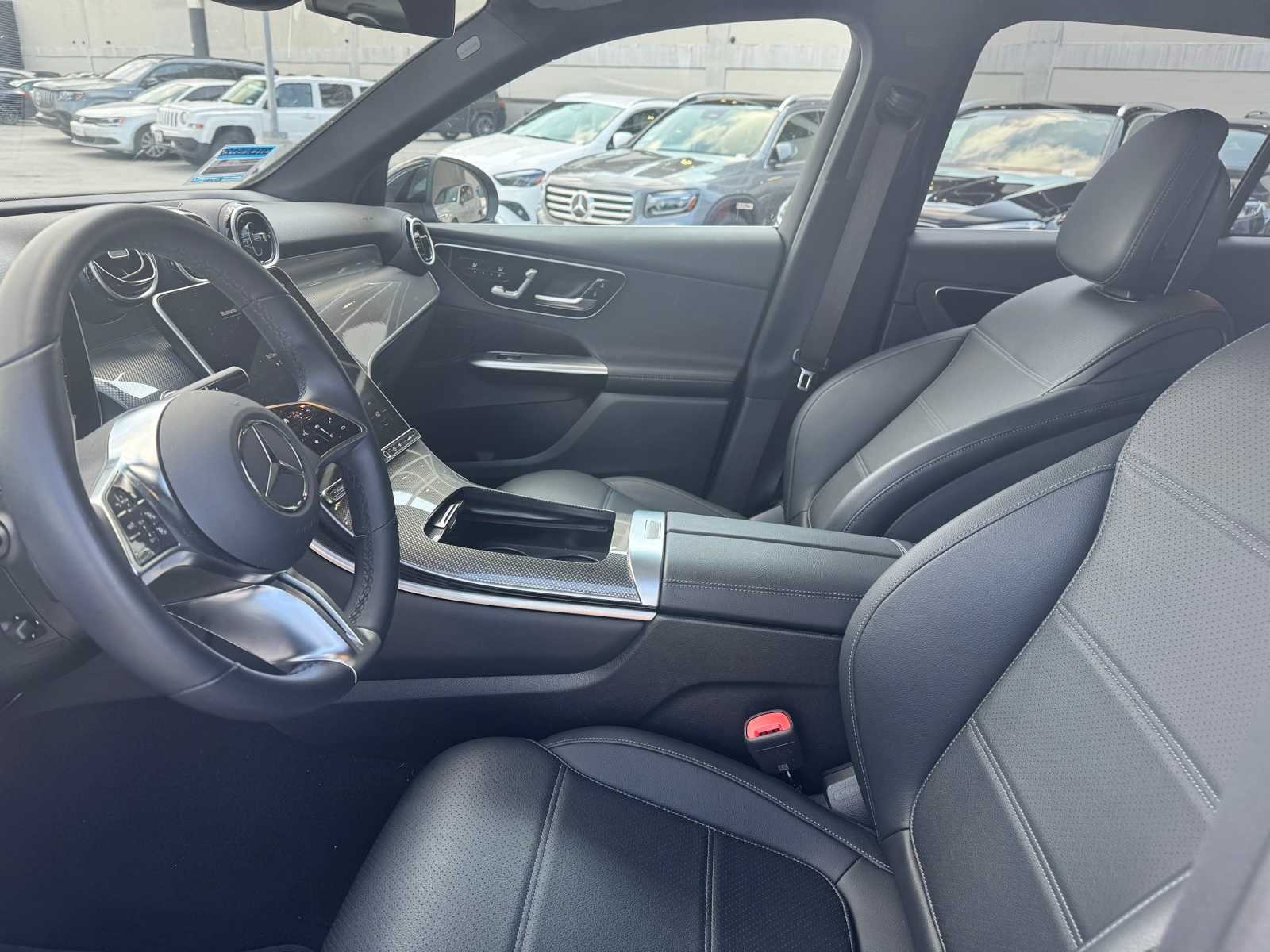 Thumbnail: 2025 Mercedes-Benz GLC - 5