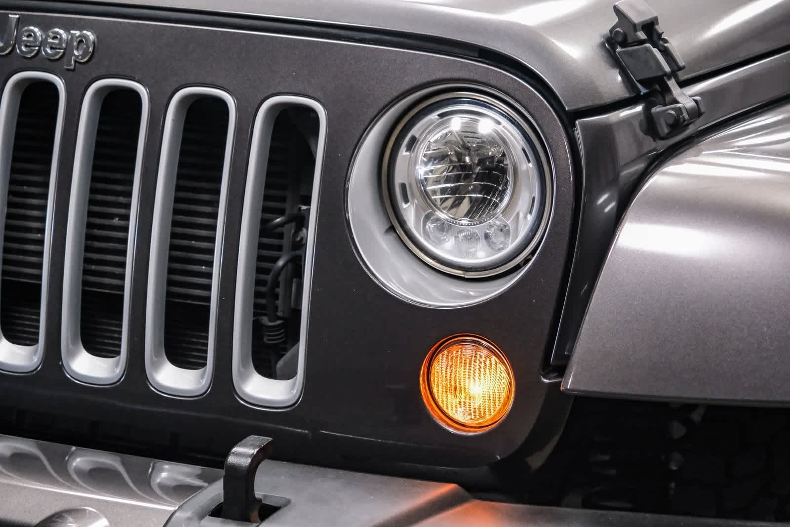 Thumbnail: 2018 Jeep Wrangler - 5