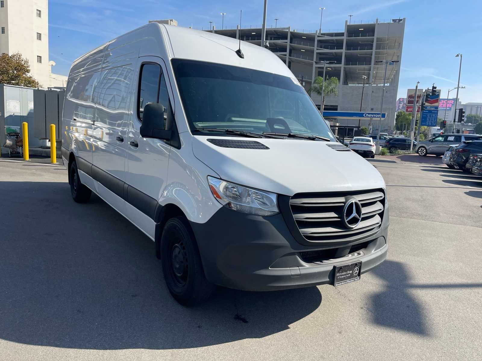 Thumbnail: 2025 Mercedes-Benz Sprinter - 2