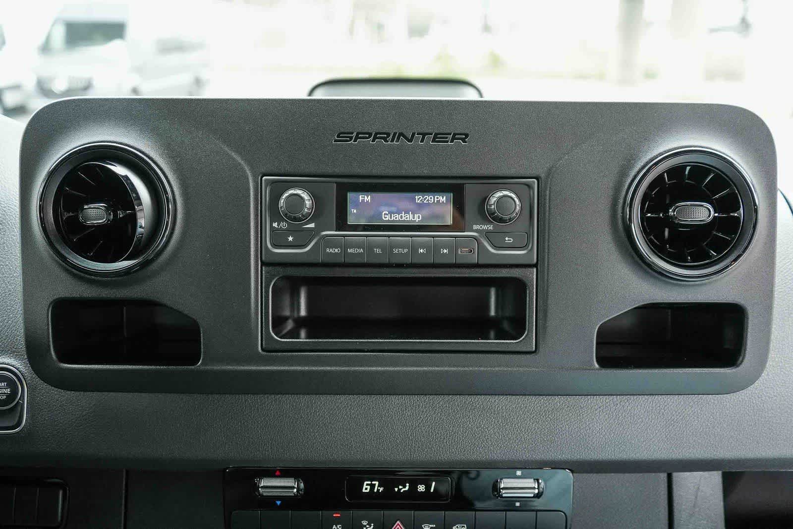 Thumbnail: 2026 Mercedes-Benz Sprinter - 14