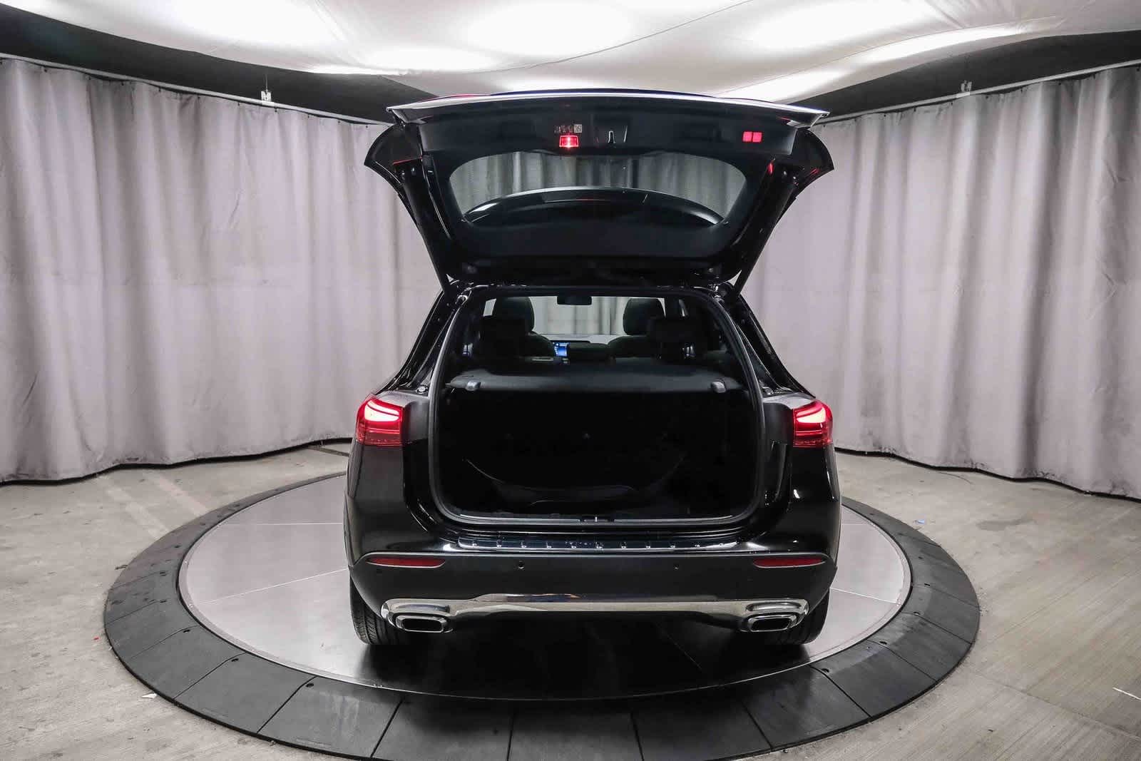 Thumbnail: 2025 Mercedes-Benz GLA - 27