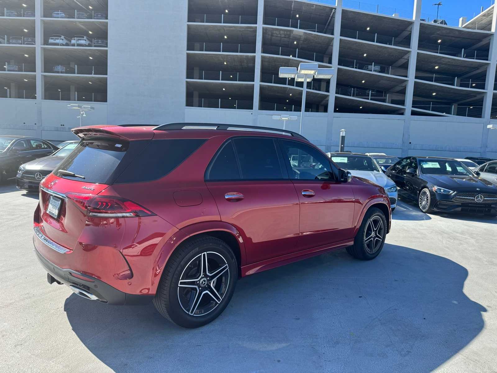 Thumbnail: 2023 Mercedes-Benz GLE - 3
