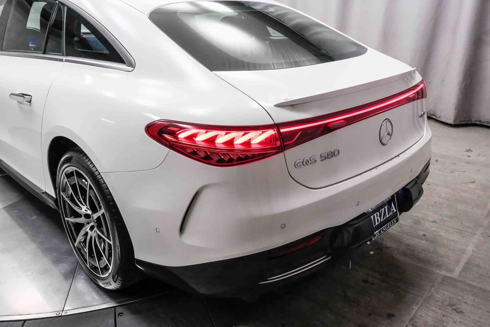 Thumbnail: 2022 Mercedes-Benz EQS - 8