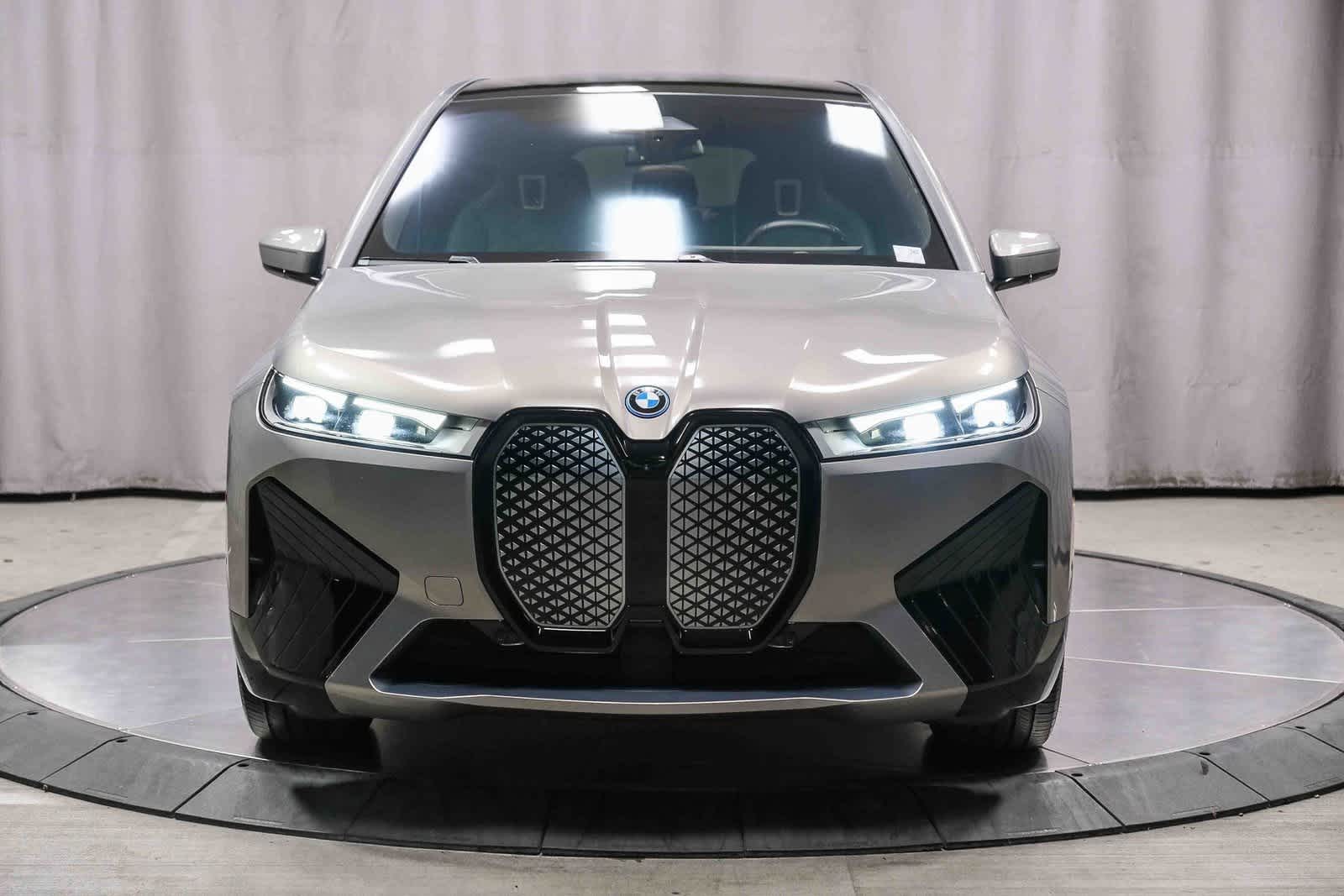 Thumbnail: 2023 BMW iX - 6