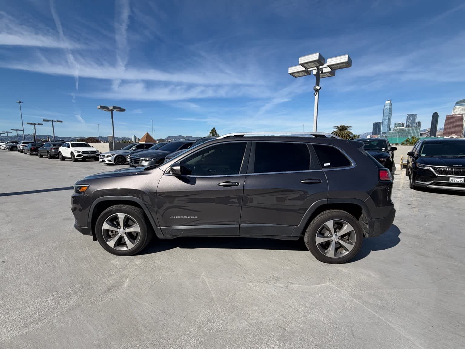 Thumbnail: 2019 Jeep Cherokee - 2
