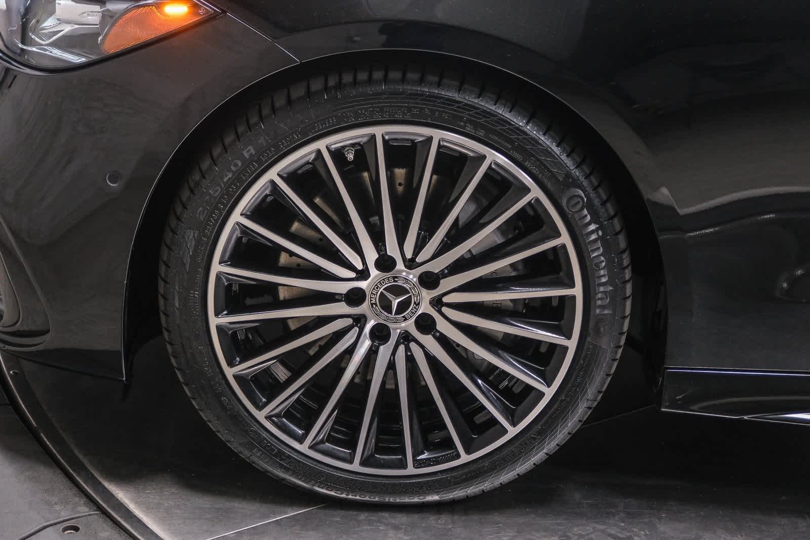 Thumbnail: 2024 Mercedes-Benz C-Class - 10