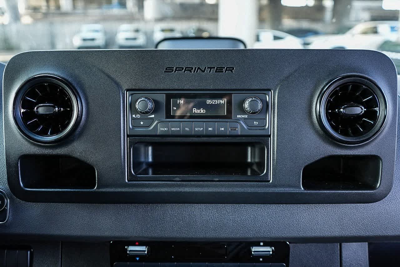 Thumbnail: 2026 Mercedes-Benz Sprinter - 14