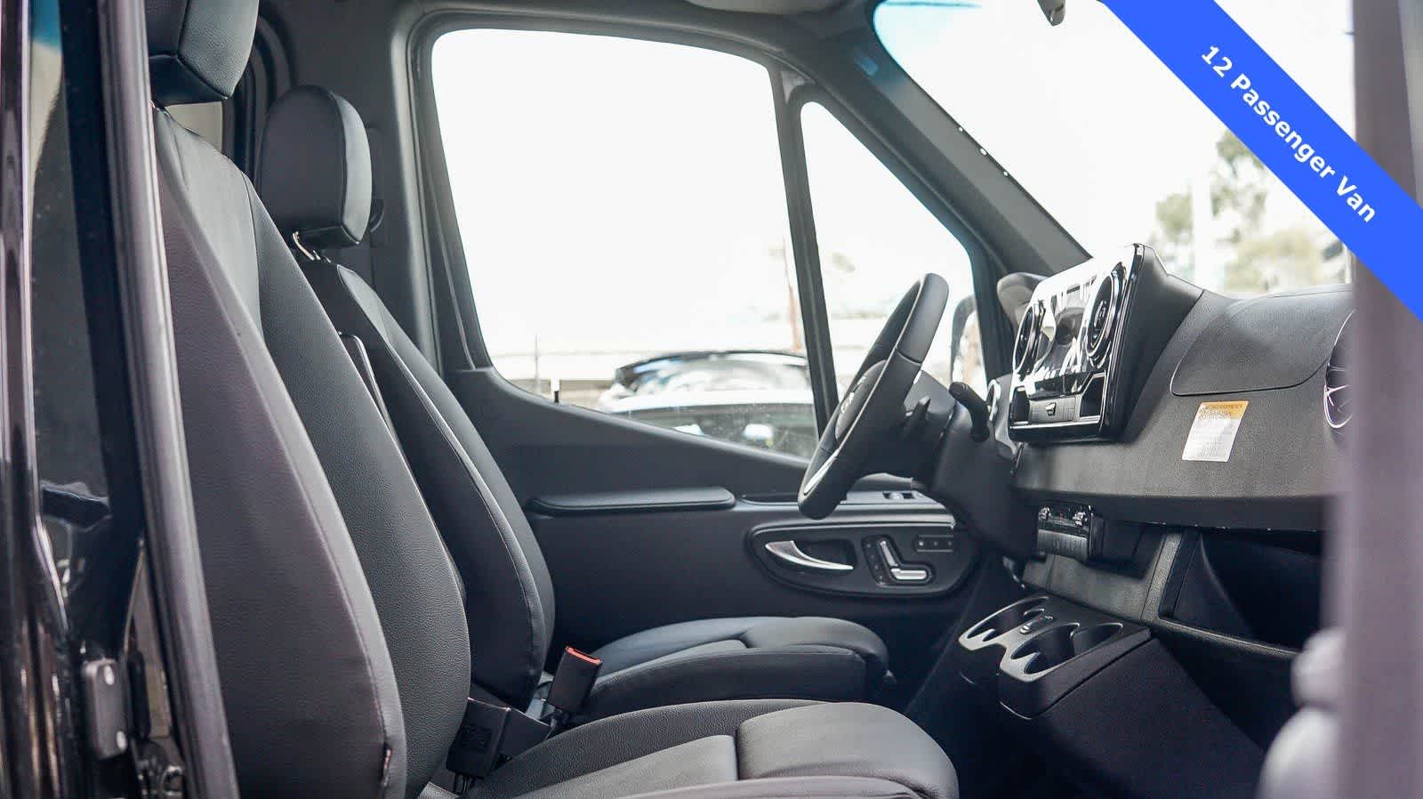 Thumbnail: 2024 Mercedes-Benz Sprinter - 19