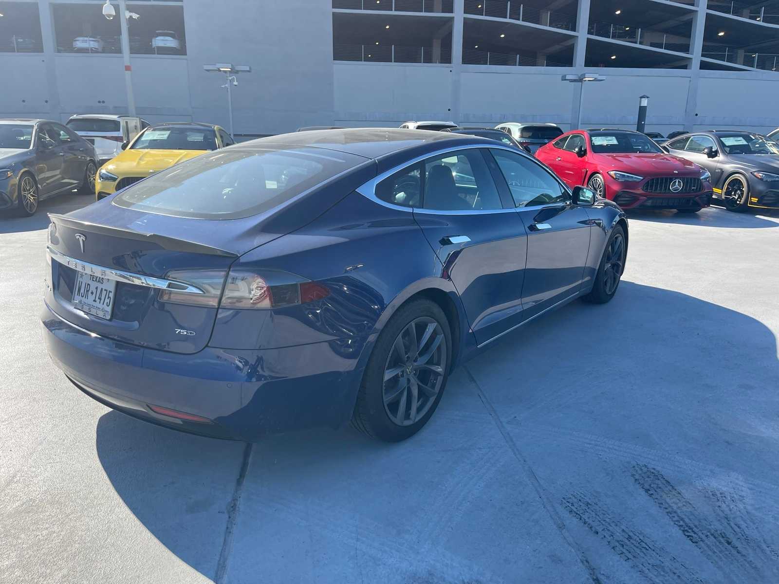 Thumbnail: 2017 Tesla Model S - 6