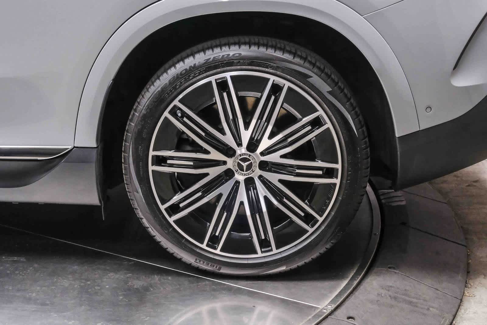 Thumbnail: 2025 Mercedes-Benz EQE - 9