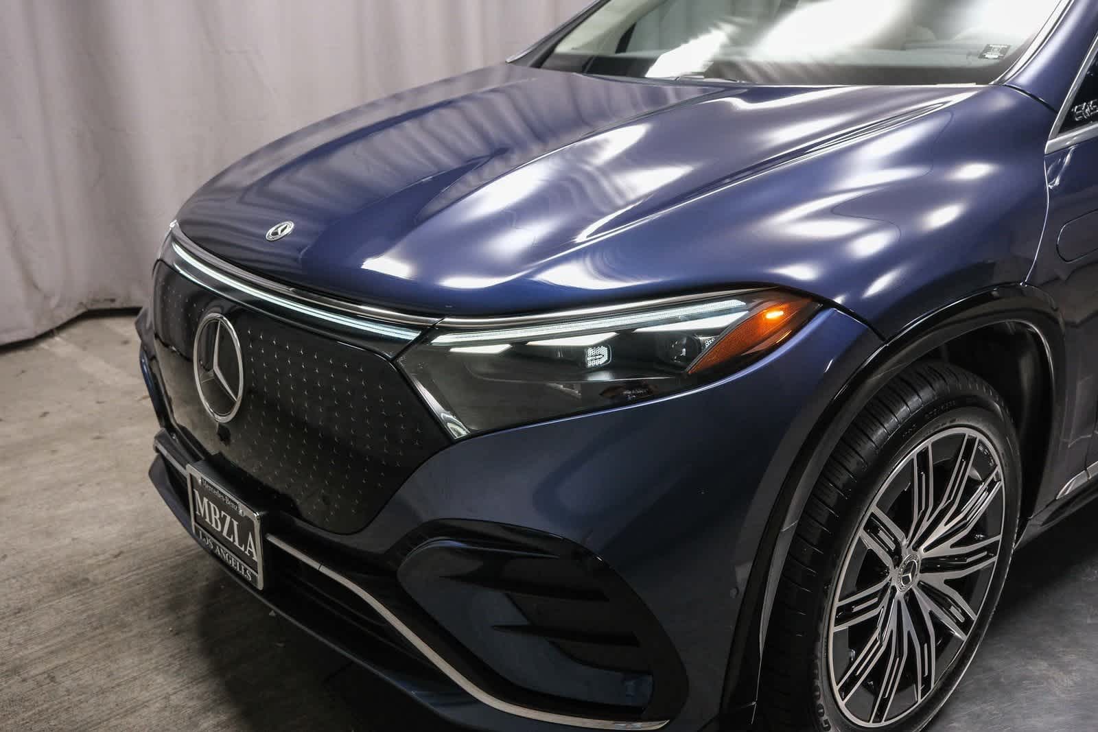 Thumbnail: 2023 Mercedes-Benz EQS - 12