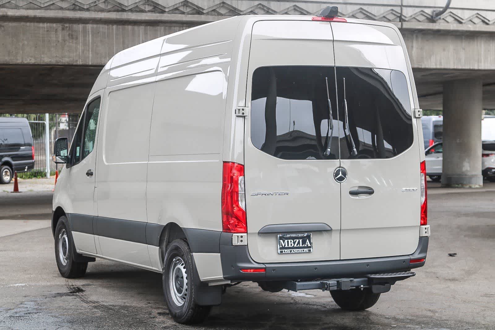 Thumbnail: 2024 Mercedes-Benz Sprinter - 7