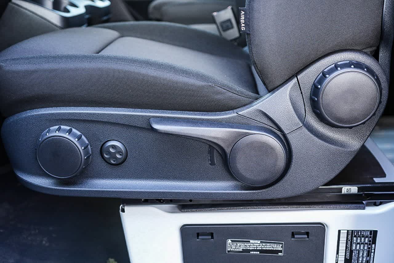 Thumbnail: 2026 Mercedes-Benz Sprinter - 18