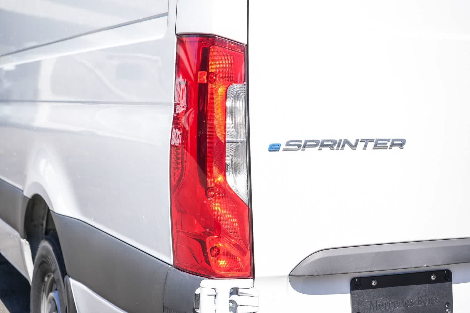 Thumbnail: 2025 Mercedes-Benz eSprinter - 9