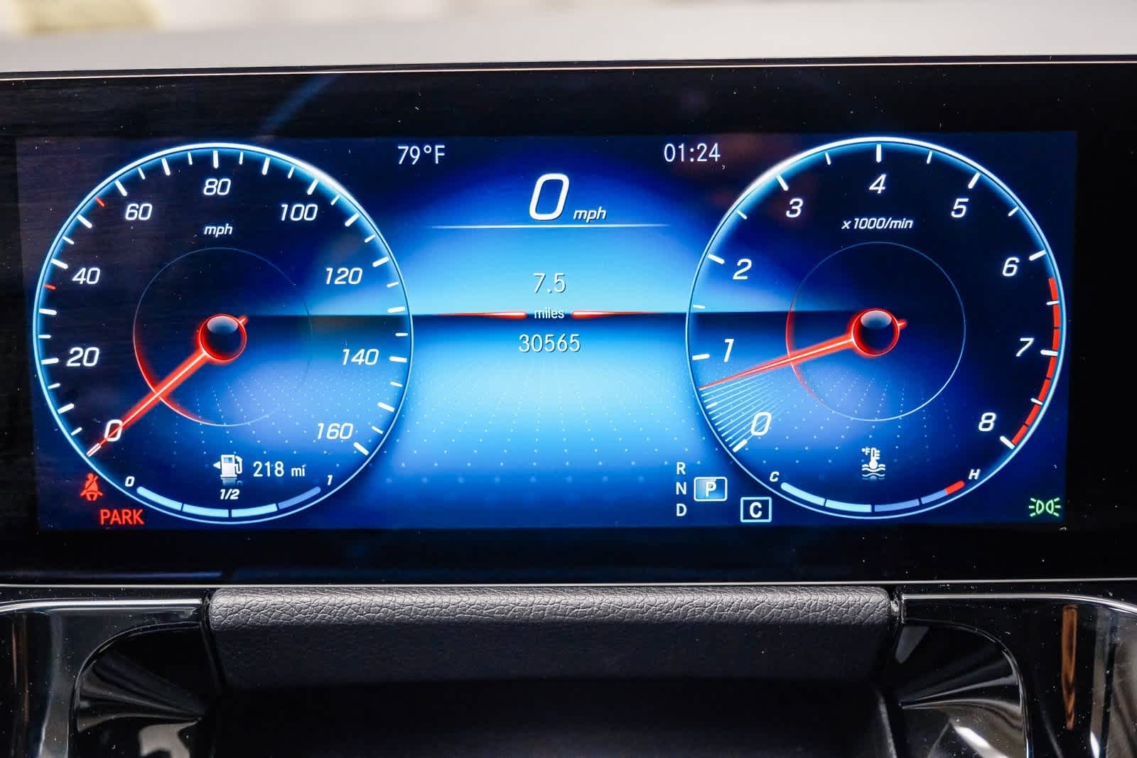 Thumbnail: 2022 Mercedes-Benz GLA - 23