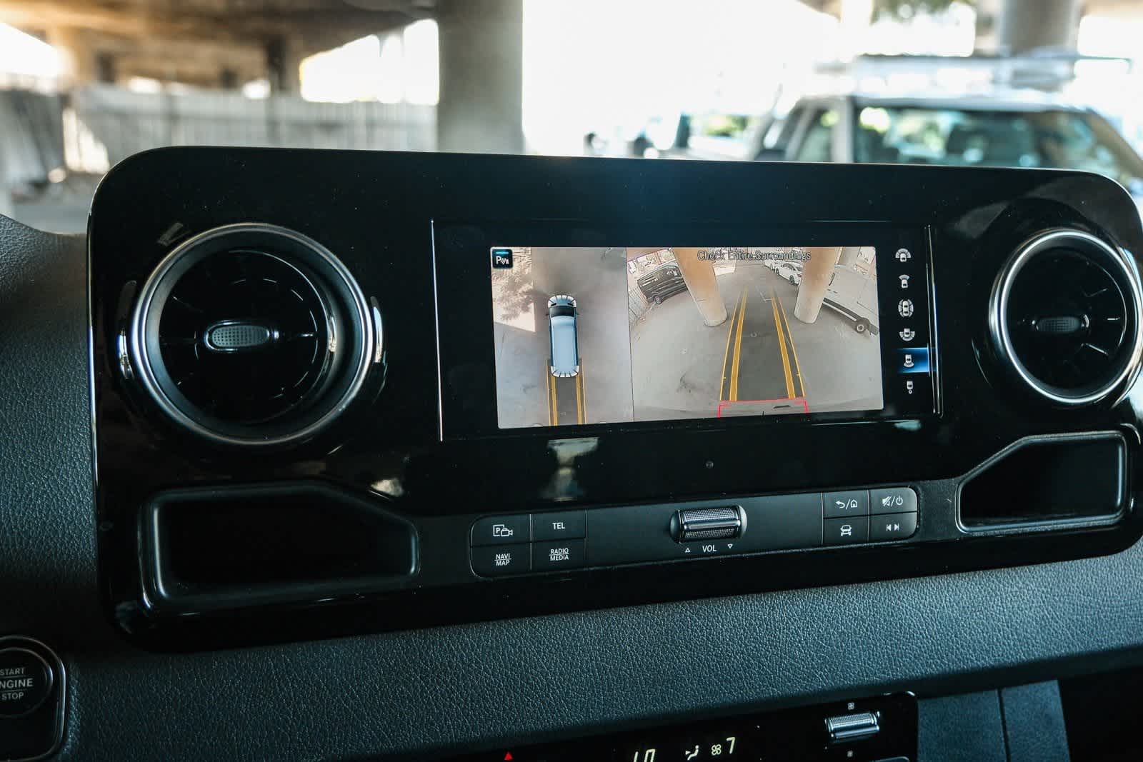 Thumbnail: 2024 Mercedes-Benz Sprinter - 26