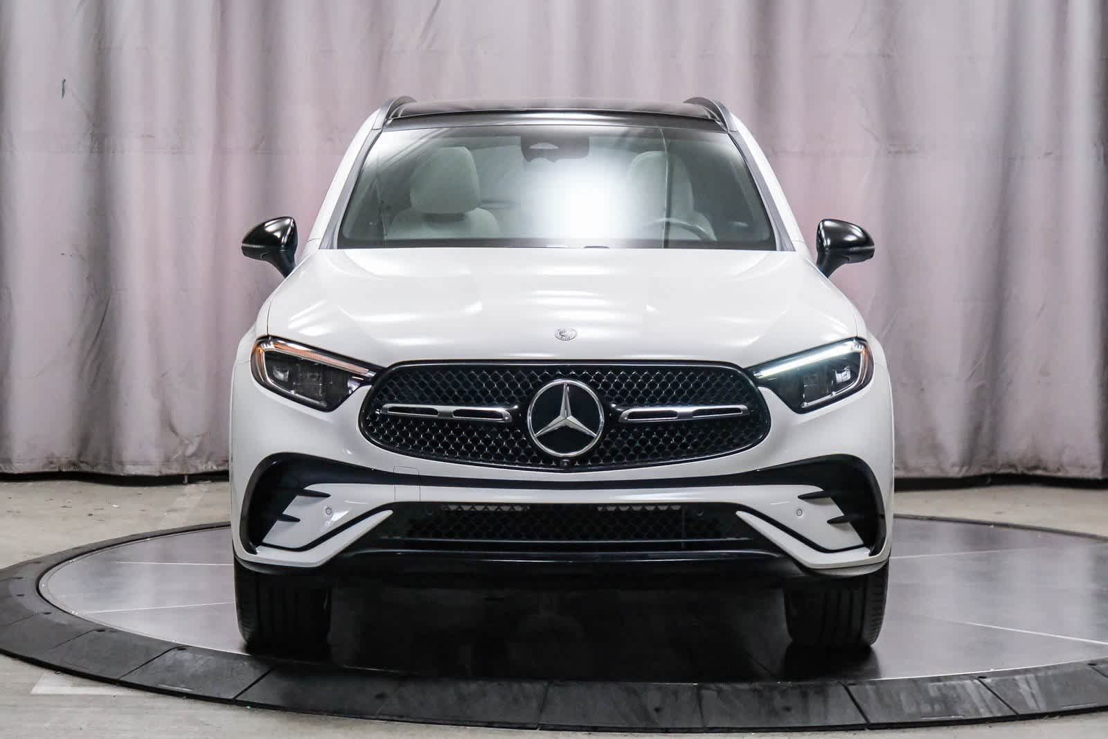 Thumbnail: 2023 Mercedes-Benz GLC - 6