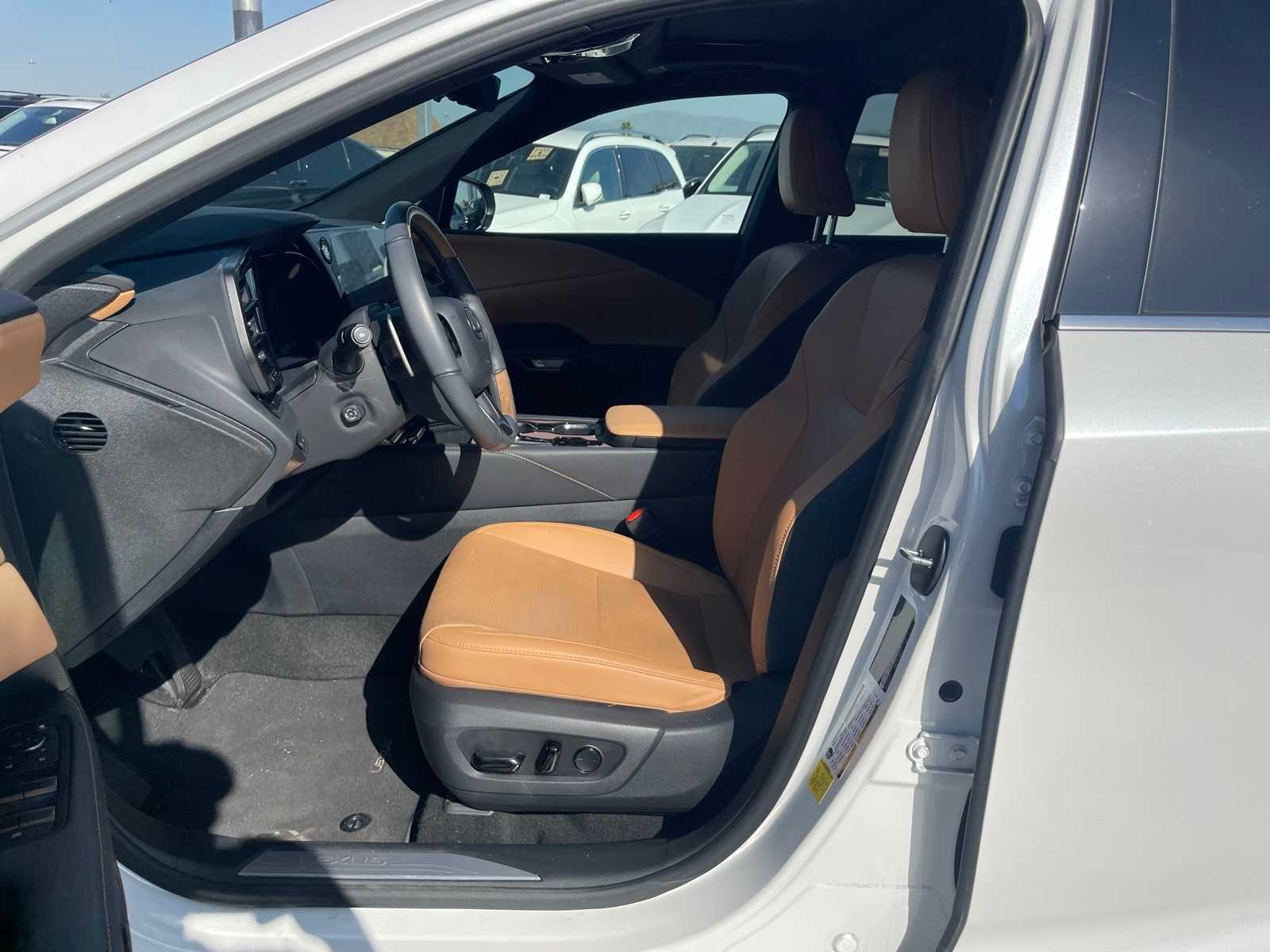 Thumbnail: 2023 Lexus RX - 8