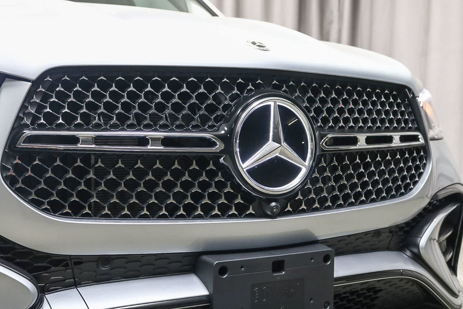 Thumbnail: 2026 Mercedes-Benz GLE - 5